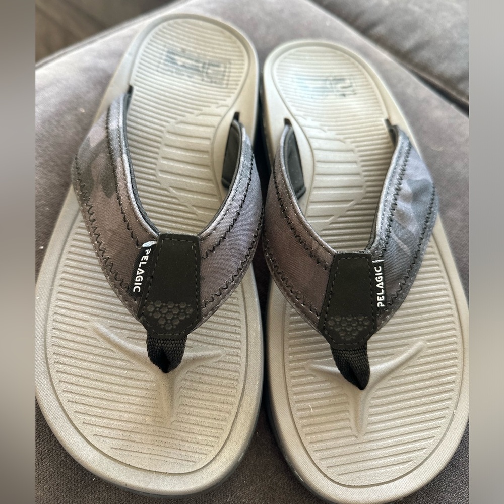 Pelagic flip flops